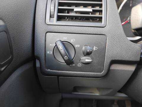 Mando Luces Ford Kuga UFDA