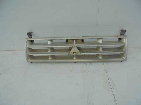 Rejilla Delantera Mitsubishi Galloper 2.5 TD CAT 99CV 73KW