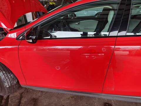 Puerta Delantera Izquierda Volvo V40 MOMENTUM 114CV 84KW