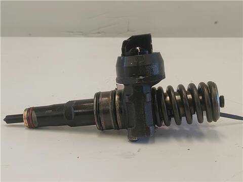 Foto 2ª: Inyectores Volkswagen Touareg 2.5 TDI R5 174CV 128KW [BAC] (2004)