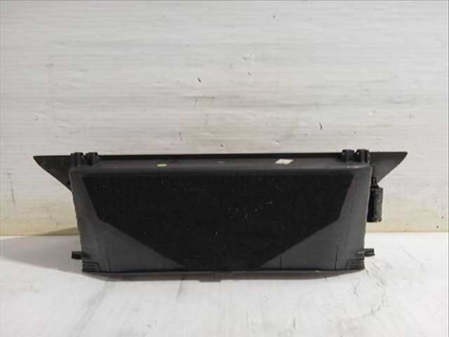 Foto 3ª: Guantera Toyota Corolla 2.2 D-4D AUR10_) 177CV [2AD-FHV] (2004)