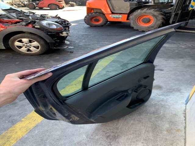 Foto 2ª: Puerta Trasera Izquierda Dacia Sandero 1.2 8V73-75CV 0CV [D4F 732] (2016)