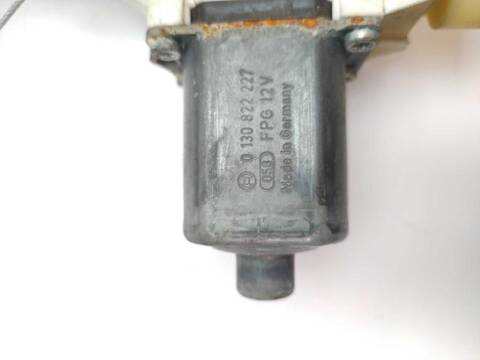 Foto 3ª: Elevalunas Eléctrico Delantero Derecho Bmw Serie 1 114 118 D 143CV (2003)