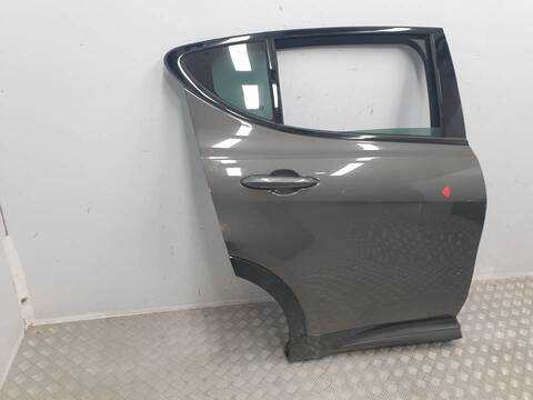 Foto 3ª: Puerta Trasera Derecha Alfa Romeo Tonale SPRINT