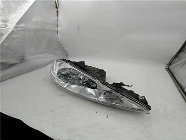 Foto 2ª: Faro Derecho Peugeot 206 2.0 GTI [2.0 LTR. - 100 KW 16V CAT (RFN - EW10J4)] [RFN / EW10J4]