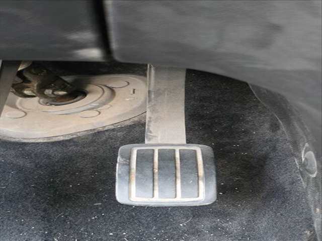 Foto 2ª: Pedal Embrague Peugeot 308 BUSINESS-LINE 116CV 85KW (2014)