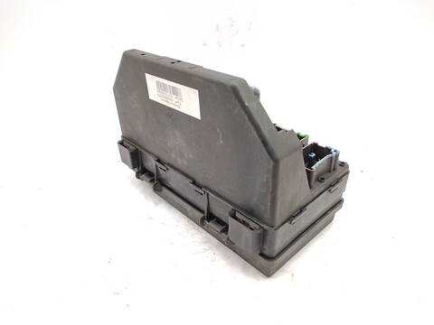 Foto 2ª: Caja Reles Fusibles Jeep Cherokee 2.8 CRD 4X4 177CV 130KW [51C] (2010)