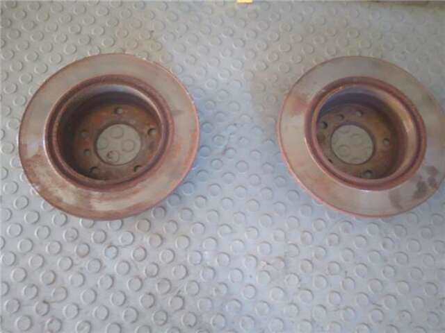 Foto 1ª: Disco Freno Trasero Bmw Serie 3 315 1.8 316TI [1.8 LTR. - 85 KW 16V] [N42B18A G]