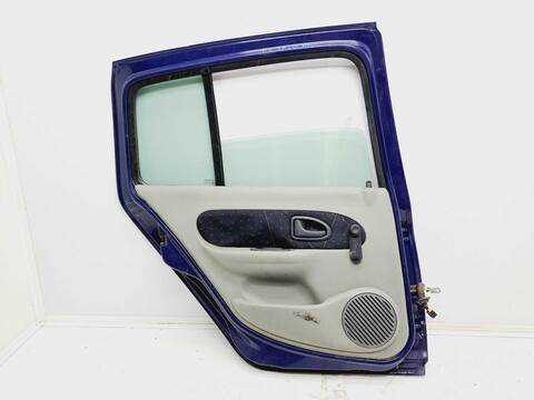 Foto 3ª: Puerta Trasera Izquierda Renault Clio CAMPUS 64CV 47KW (2002)