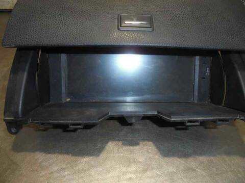 Foto 4ª: Pantalla Multifuncion Mercedes Clase C 160 C 180 CGI BLUEEFFICIENCY 204.049) BERLINA 156CV 115KW [271952] (2008)