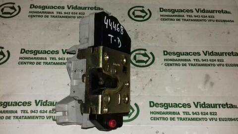 Foto 1ª: Cerradura Puerta Trasera Derecha Peugeot 307 1.6 16V HDI BERLINA 90CV 66KW [9HX] (2006)
