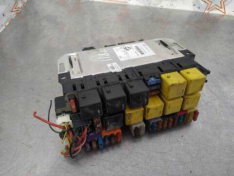 Caja Reles Fusibles Mercedes Clase S 220 400 CDI 220.028) BERLINA 250CV 184KW