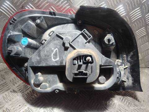 Foto 3ª: Piloto Trasero Derecho Citroen C3 HM05 (2018)