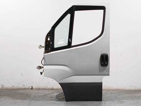 Puerta Delantera Izquierda Iveco Daily 33S16 35S16 35C16 40C16 50C16 156CV 115KW FURGONETA