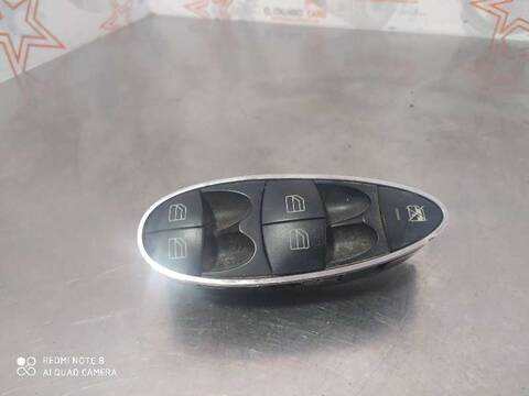 Foto 1ª: Botonera Elevalunas Mercedes Clase C 160 350 219.356) 272CV 200KW [272964] (2004)