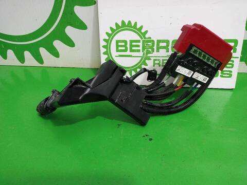 Caja Reles Fusibles Nissan Qashqai 1.3 DIG-T 140CV