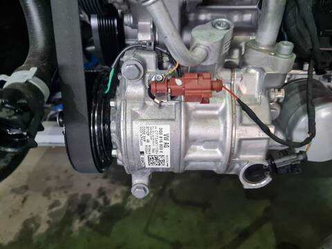 Foto 2ª: Compresor Aire Acondicionado Audi A1 ADVANCE 95CV [DUSB] (2025)