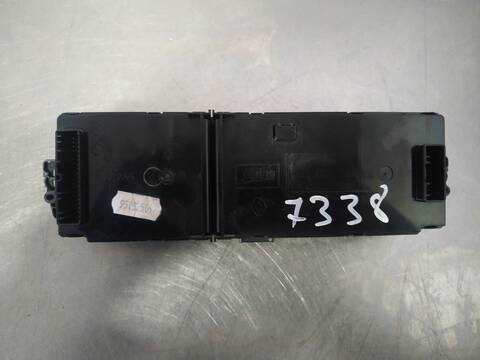 Foto 3ª: Mando Climatizador Renault Fluence EXPRESSION 106CV 78KW [K9K832] (2010)