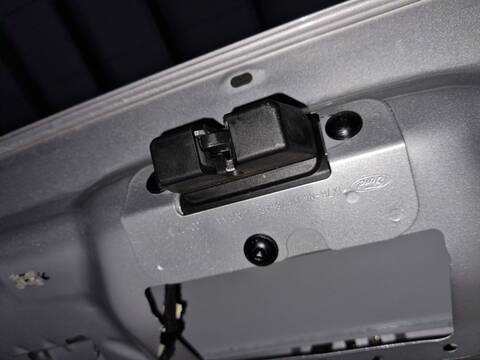Cerradura Maletero Portón Ford Focus ST-LINE X 119CV 88KW