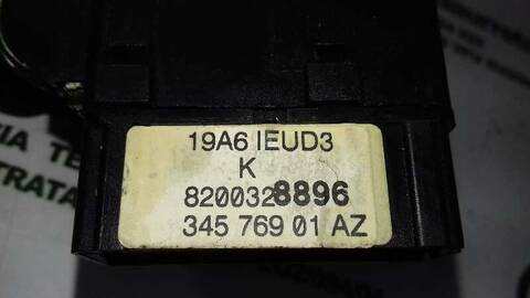 Foto 3ª: Mando Multifuncion Renault Laguna 1.9 DCI DIESEL FAP CAT 110CV 81KW [F9Q758] (2006)