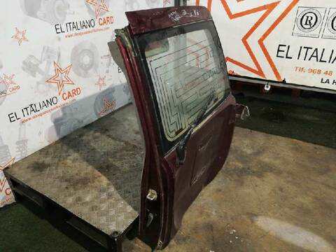 Foto 3ª: Puerta Trasera Derecha Nissan Patrol 131CV 96KW