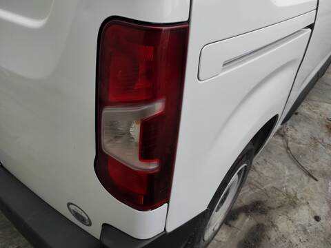 Piloto Trasero Derecho Opel Combo BH02