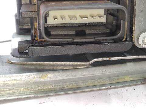 Foto 3ª: Elevalunas Manual Trasero Derecho Citroen C5 2.0 16V RWRFJC RWRFJF) 140CV 103KW [RHF] (2008)