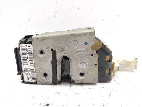 Foto 3ª: Cerradura Puerta Trasera Derecha Fiat Freemont 2.0 JTD 170CV 125KW [939B5000] (2012)