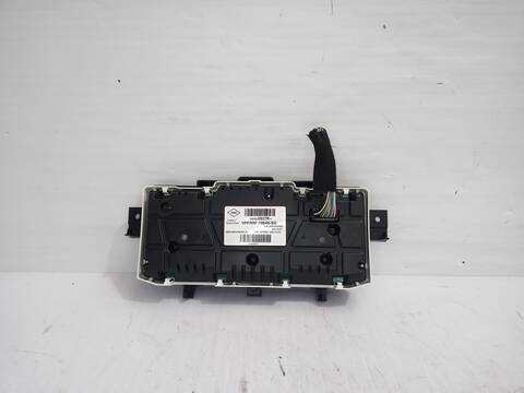 Foto 3ª: Cuadro de Instrumentos Renault Trafic L1H1 2 7T 95CV 70KW FURGON [R9M413] (2019)