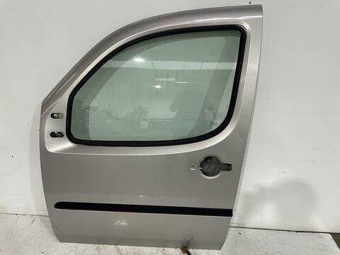 Puerta Delantera Izquierda Fiat Doblo 1.9 D ACTIVE 05.2004 ) 63CV 46KW