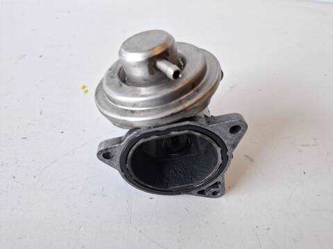 Foto 3ª: Valvula EGR Volkswagen Touran ADVANCE 2.0 TDI 136CV (2003)