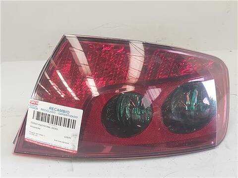 Piloto Trasero Derecho Peugeot 407 2.0 HDI 135 136CV 100KW