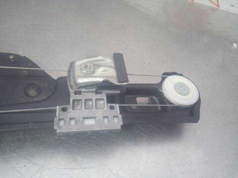 Foto 3ª: Elevalunas Manual Trasero Izquierdo Mercedes Clase E 180 E 220 CDI 211.006) BERLINA 150CV 110KW