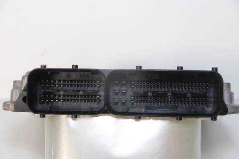 Foto 3ª: Centralita Motor ECU Volkswagen Touareg TDI R5 174CV 128KW (2006)