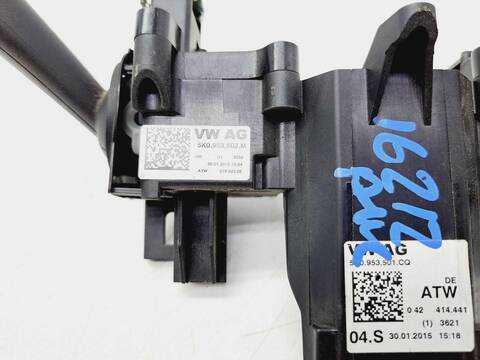 Foto 4ª: Mando Multifuncion Volkswagen Touran 1.6 TDI DPF 105CV 77KW [CAY] (2015)