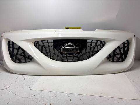 Rejilla Delantera Nissan Terrano VERSION INDEFINIDA