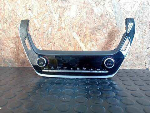 Mando Climatizador Toyota Corolla HYBRID ACTIVE