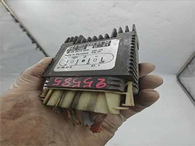 Foto 1ª: Centralita Motor ECU Mercedes Clase S 220 3.2 320 (220.065) [3.2 LTR. - 165 KW V6 18V CAT]