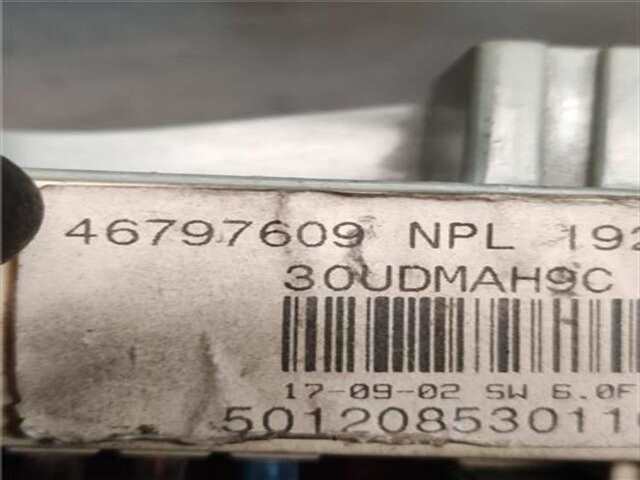 Foto 2ª: Caja Reles Fusibles Fiat Stilo 1.9 JTD (192_XE1A) [192 A1.000]