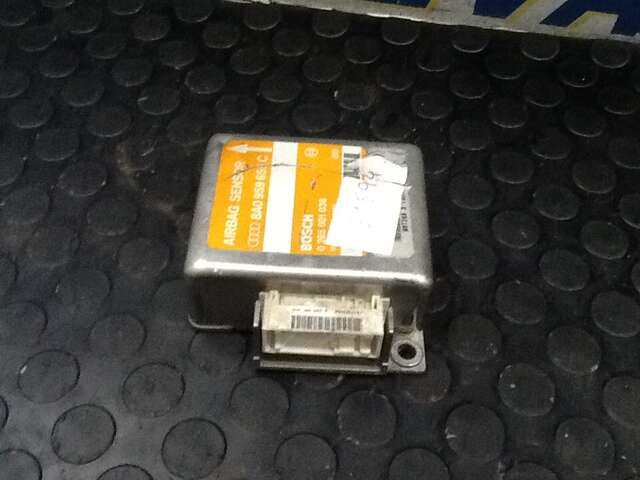 Centralita Airbag Audi A4 1.900 TDI 110CV/81KW AVANT BERLINA