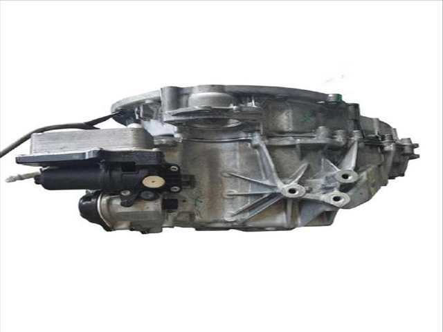 Foto 2ª: Caja Cambios Mercedes Clase CLA Coupe CLA 200 CDI 117.301) COUPE (2013)