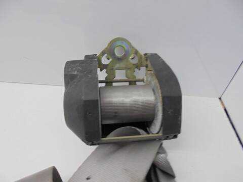 Foto 2ª: Cinturón Trasero Derecho Nissan Micra 1.2 CAT 80CV 59KW [CR12] (2004)