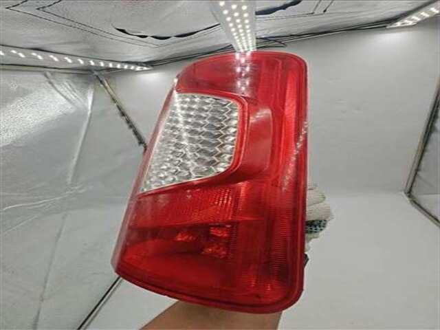 Foto 2ª: Piloto Trasero Derecho Ford Tourneo 1.8 KOMBI TREND CORTA (2009- ) [1.8 LTR. - 81 KW TDCI CAT]