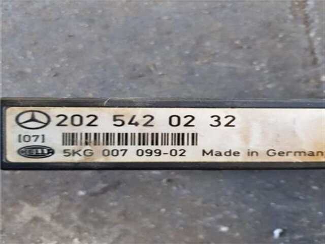 Foto 2ª: Centralita Motor ECU Mercedes Clase C 160 2.2 220 DIESEL (202.121) [2.2 LTR. - 70 KW DIESEL CAT] [OM 604.910]