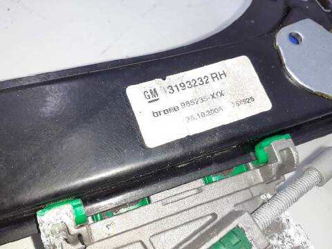 Foto 3ª: Elevalunas Eléctrico Delantero Derecho Opel Astra COSMO 150CV 110KW [Z19DTH] (2006)
