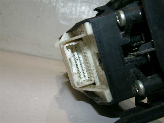 Foto 3ª: Botonera Elevalunas Toyota Prius 1.8 G HIBRIDO 2009-2012 [2ZR] (2010)