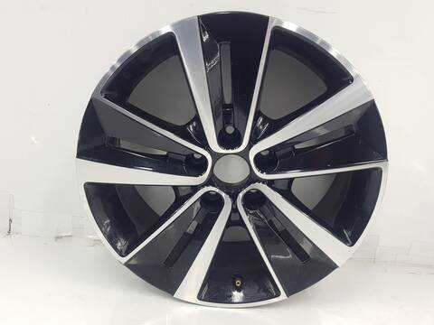Foto 3ª: LLanta Aleacion Mercedes Clase T 160 160 STANDARD 420.853)