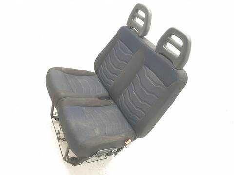 Foto 2ª: Asiento Delantero Derecho Iveco Daily 2.3 D 156CV [F1AFL411B] (2014)