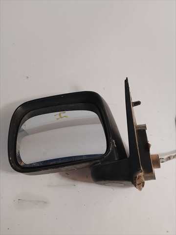 Retrovisor Izquierdo Nissan Terrano 2.7 D