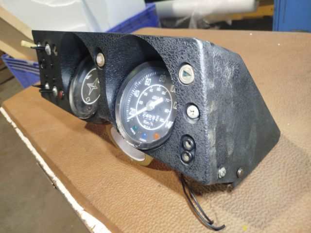 Foto 3ª: Cuadro de Instrumentos Land Rover Santana 2.5 D 88 3P PICK UP. [ROVER] (1977)